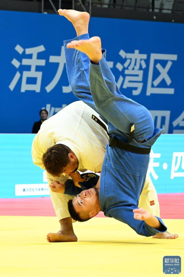柔道比赛搏斗如火如荼，冠军再次诞生