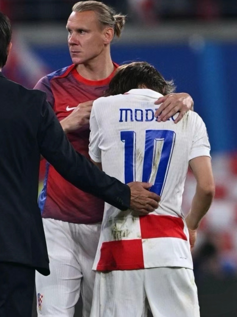 德国与克罗地亚交锋，胜负难料