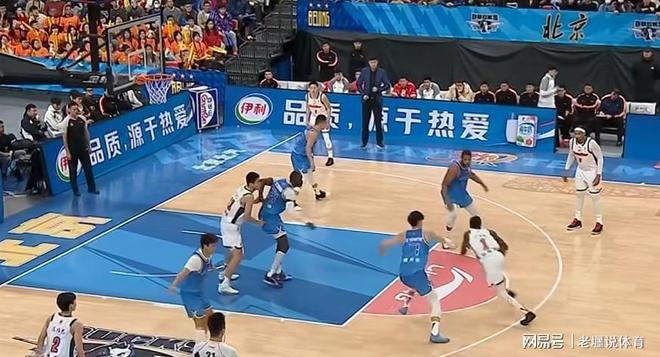 福建队不敌上海男篮，遭遇双败