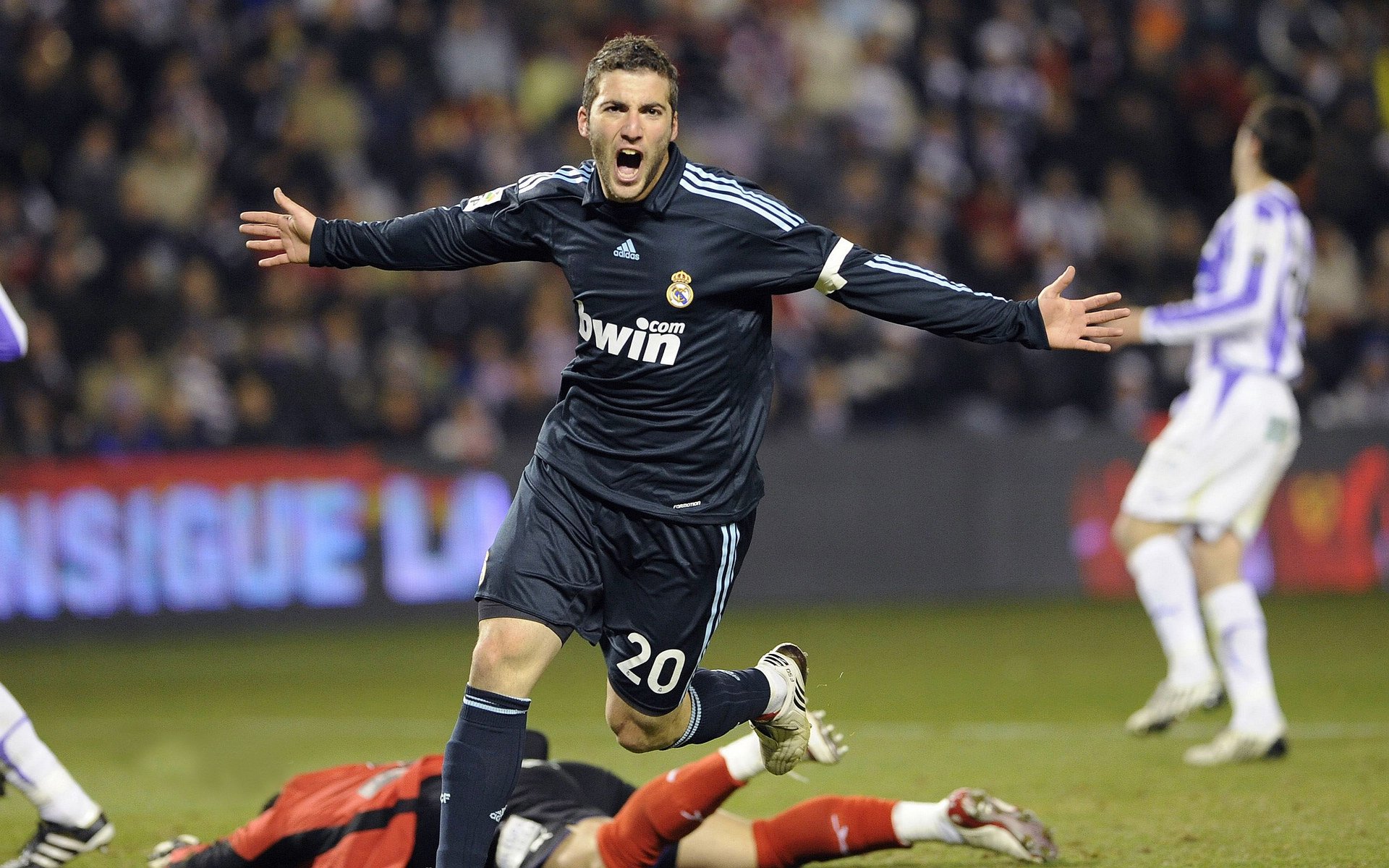 IM体育注册链接-绿茵场上的革命，洪都拉斯力克南非，赖斯如何统治全场